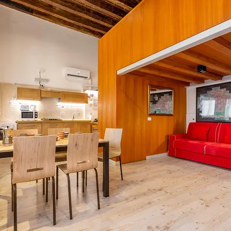 Little Gem Apartment *