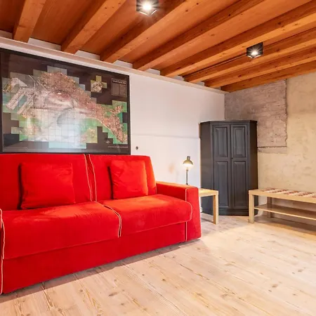 Little Gem Apartment *